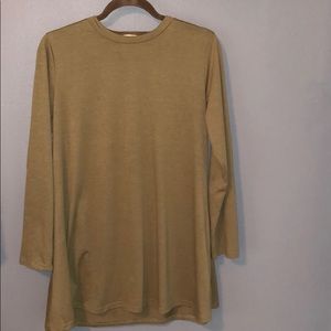 Short green long sleeve dress